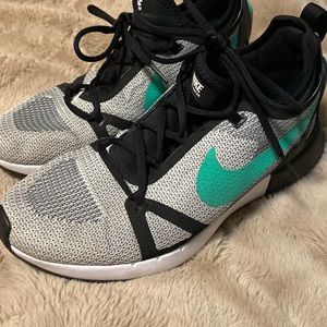 Nike men’s dual racer running shoe